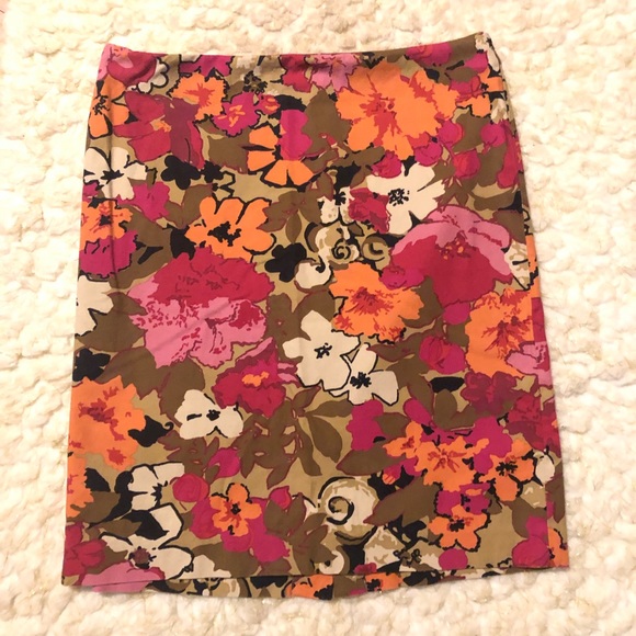 Talbots Dresses & Skirts - ⭐️3for$25 Talbots Floral Skirt